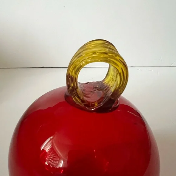 Vintage Red Art Glass Ball Ornament - Picture 4 of 6